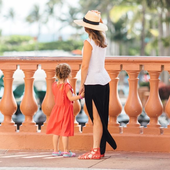 Meet your Posher, Kimberly - Picture 2 of 2